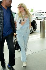 KESHA Arrives at LAX Airport in Los Angeles 05/08/2019