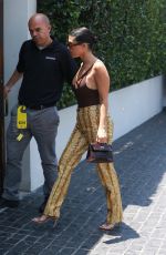 KOURTNEY KARDASHIAN Arrives at Cecconi