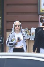 KRISTEN STEWART and SARA DINKIN at a Grocery Store in Los Angeles 05/04/2019