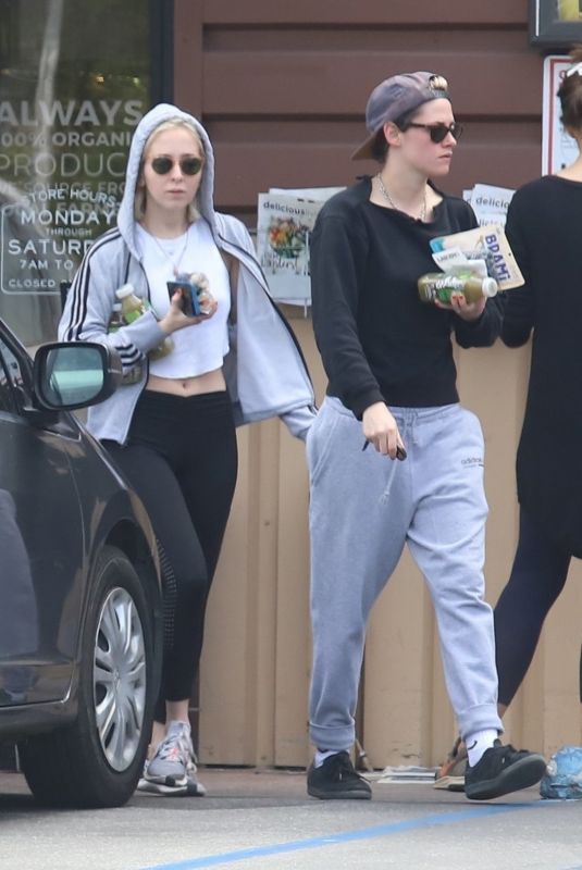 KRISTEN STEWART and SARA DINKIN at a Grocery Store in Los Angeles 05/04/2019