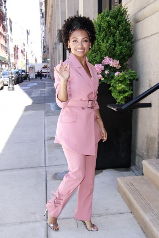 LOGAN BROWNING Arrives at Buzzfeed News in New York 05/21/2019
