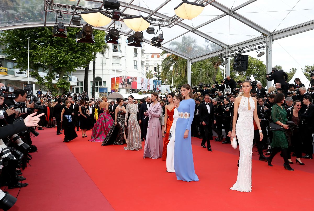 madison-headrick-at-once-upon-a-time-in-hollywood-screening-at-2019-cannes-film-festival-05-21-2019-4.jpg