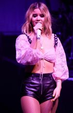 MAREN MORRIS Pefroms at Albert Hall in Manchester 05/27/2019