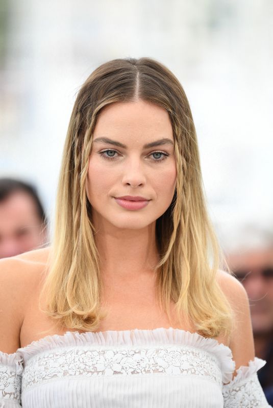 MARGOT ROBBIE at Once Upon a Time in Hollywood Photocall at Cannes Film Festival 05/22/2019