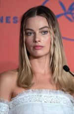 MARGOT ROBBIE at Once Upon a Time in Hollywood Press Conference in Cannes 05/22/2019
