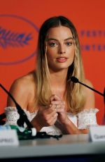 MARGOT ROBBIE at Once Upon a Time in Hollywood Press Conference in Cannes 05/22/2019