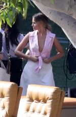 MARGOT ROBBIE on the Set of Photoshoot for Once Upon a Time in Hollywood 05/03/2019
