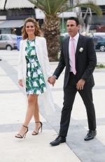 MARIA MENOUNOS at a Friend