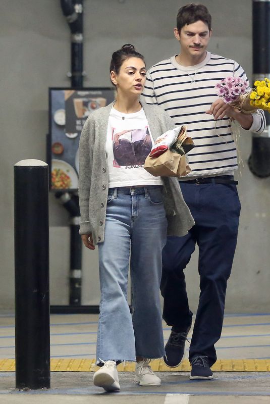 MILA KUNIS anf Ashton Kutcher Out in Los Angeles 05/24/2019