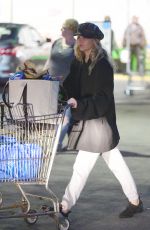 MILEY CYRUS at Whole Foods in Sherman Oaks 05/13/2019