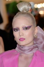 POM KLEMENTIEFF at 2019 Met Gala in New York 05/06/2019