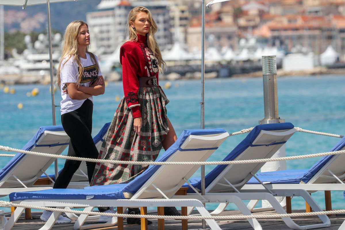 romee-strijd-on-the-set-of-a-photoshoot-in-cannes-05-15-2019-3.jpg