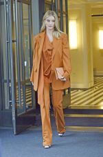 ROSIE HUNTINGTON-WHITELEY Out and About in New York 05/03/2019