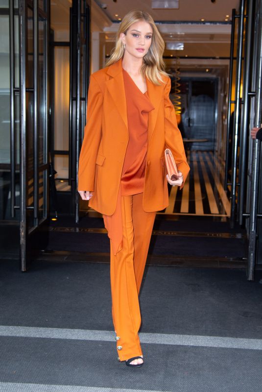 ROSIE HUNTINGTON-WHITELEY Out and About in New York 05/03/2019
