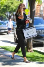 ROSIE HUNTINGTON-WHITELEY Shopping at Couture Kids in West Hollywood 05/24/2019