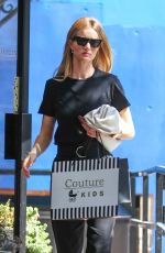 ROSIE HUNTINGTON-WHITELEY Shopping at Couture Kids in West Hollywood 05/24/2019