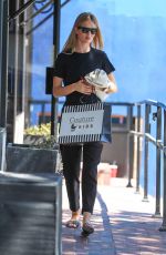 ROSIE HUNTINGTON-WHITELEY Shopping at Couture Kids in West Hollywood 05/24/2019