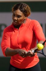 SERENA WILLIAMS Practises at Roland Garros French Open Tournament in Paris 05/21/2019