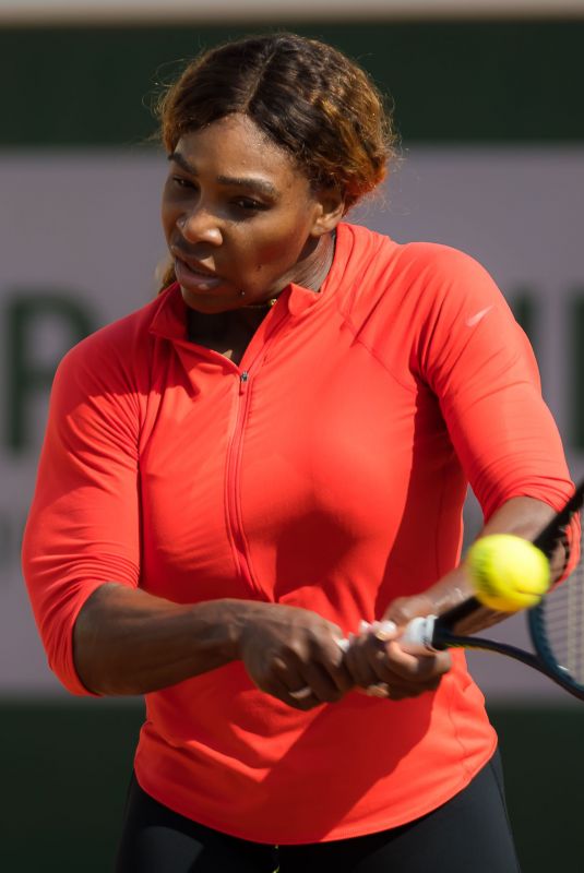 SERENA WILLIAMS Practises at Roland Garros French Open Tournament in Paris 05/21/2019