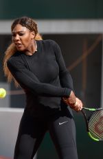SERENA WILLIAMS Practises at Roland Garros French Open Tournament in Paris 05/22/2019