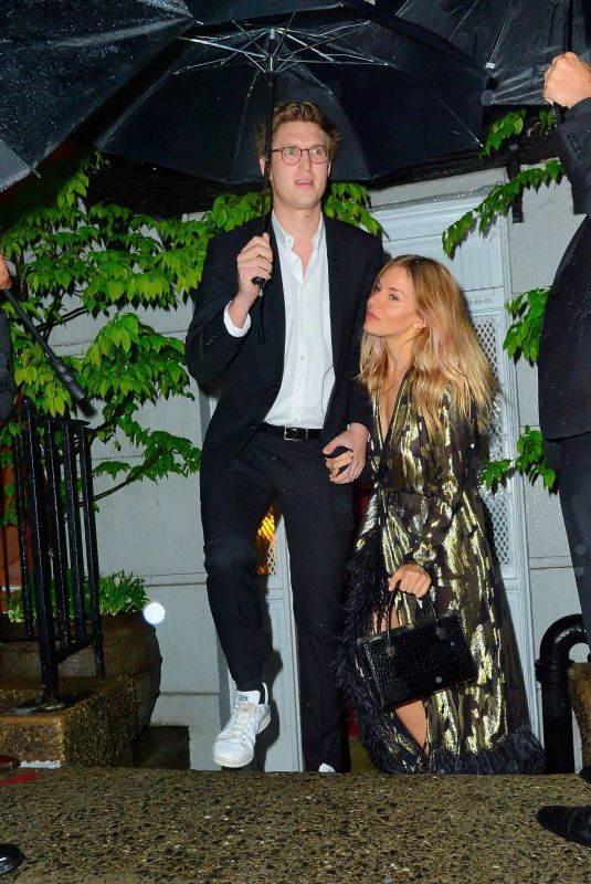 SIENNA MILLER Leaves Anna Wintour