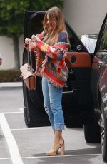 SOFIA VERGARA Shopping at Saks Fifth Avenue in Beverly Hills 05/23/2019