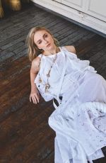 SOPHIE TURNER for S Moda, May 2019