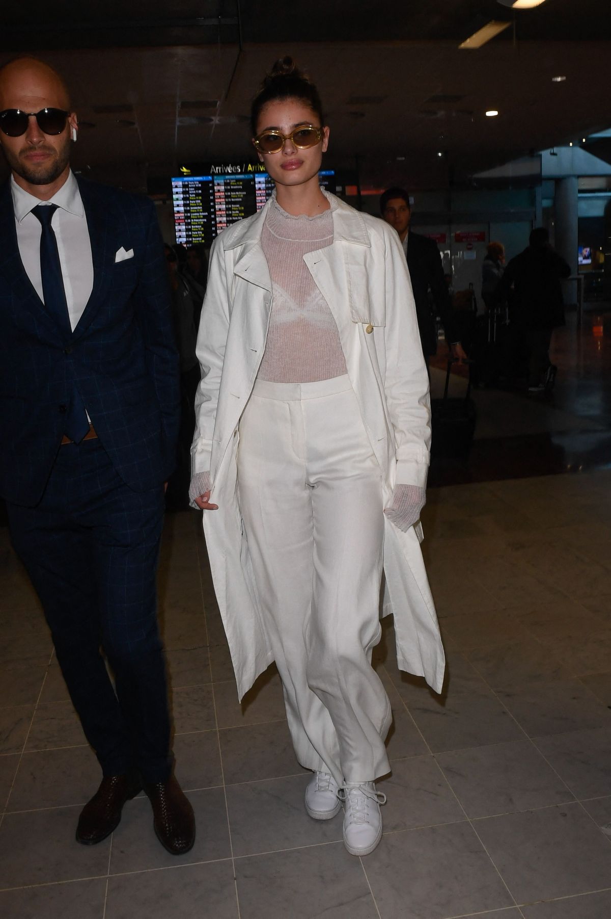 taylor-hill-arrives-at-nice-airport-05-16-2019-2.jpg