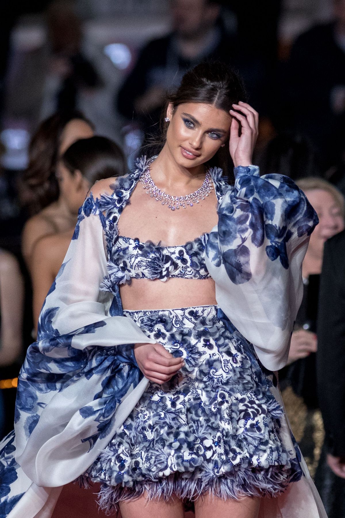 [Image: taylor-hill-at-too-old-to-die-young-scre...2019-6.jpg]