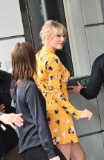 TAYLOR SWIFT Arrives at NRJ Radio in Paris 05/25/2019