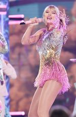 TAYLOR SWIFT Performs at Billboard Music Awards in Las Vegas 05/01/2019