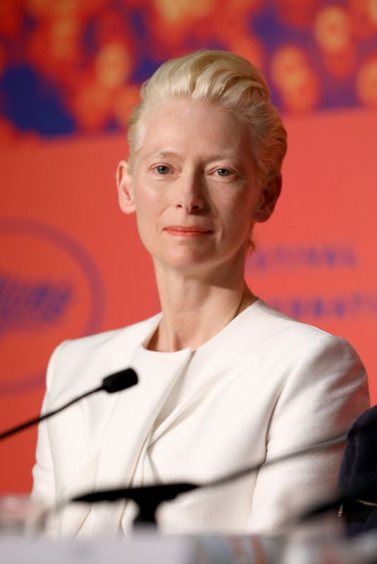 TILDA SWINTON at The Dead Don