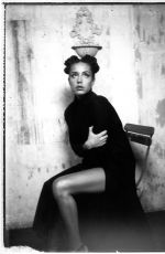 ADELE EXARCHOPOULOS for Von Magazine, 2019