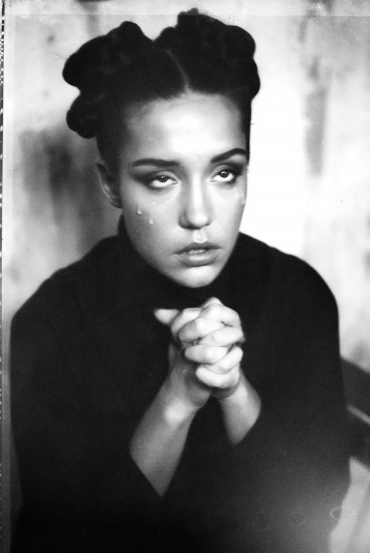 ADELE EXARCHOPOULOS for Von Magazine, 2019
