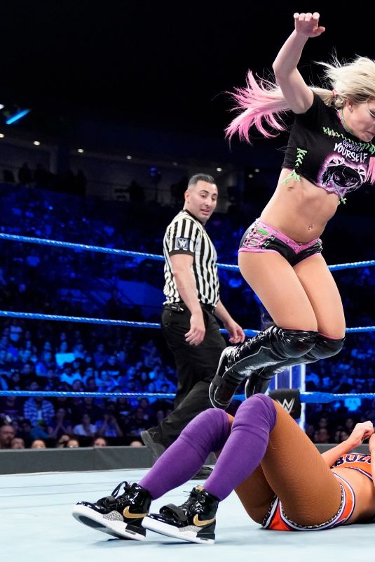 ALEXA BLISS - WWE Smackdown in Laredo 06/04/2019