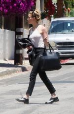 AMBER HEARD Arrives at Her Home in Los Angeles 06/09/2019