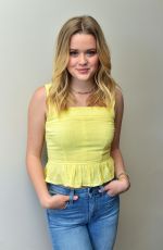 AVA PHILLIPPE - Amazon Off to College Decorate Her Dorm Room 06/20/2019