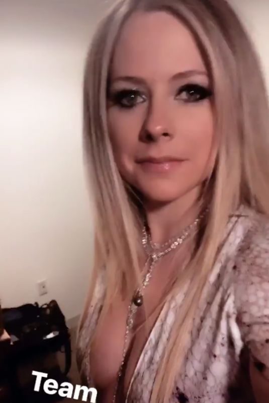 AVRIL LAVIGNE Preparing for 2019 Radio Disney Music Awards – Instagram Video and Pictures 06/16/2019