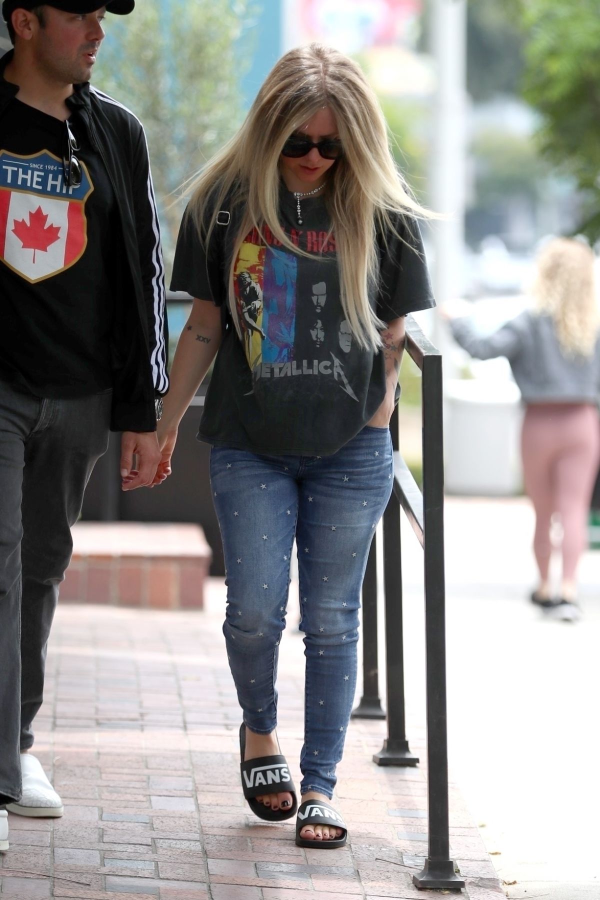 AVRIL LAVIGNE Shopping at Couture Kids in West Hollywood 06/15/2019 – HawtCelebs