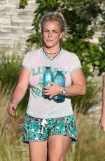 BRITNEY SPEARS Leaves Yoga Class in Los Angeles 06/27/20198