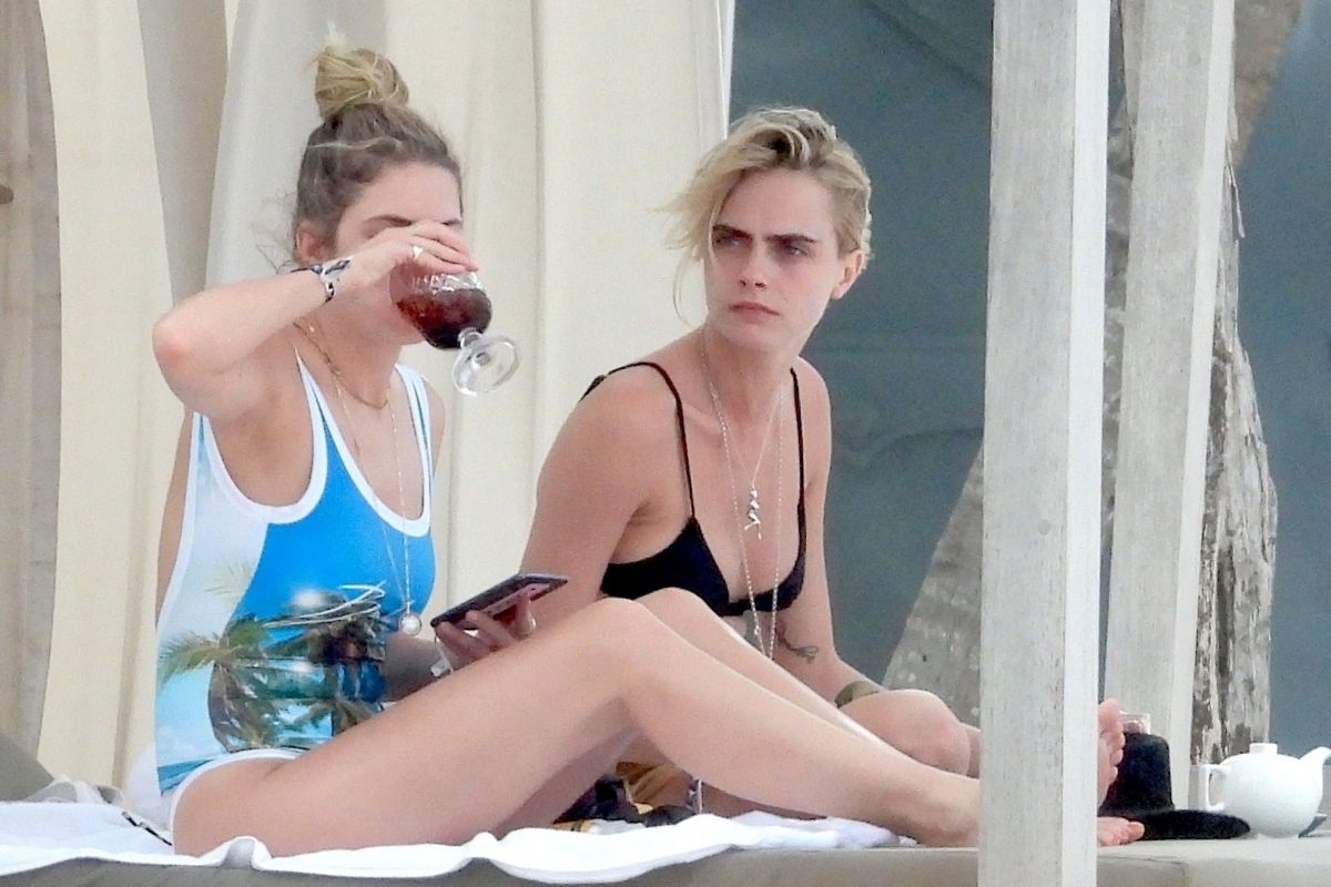 cara-delevingne-and-ashley-benson-on-vacationing-in-tulum-06-02-2019-2.jpg