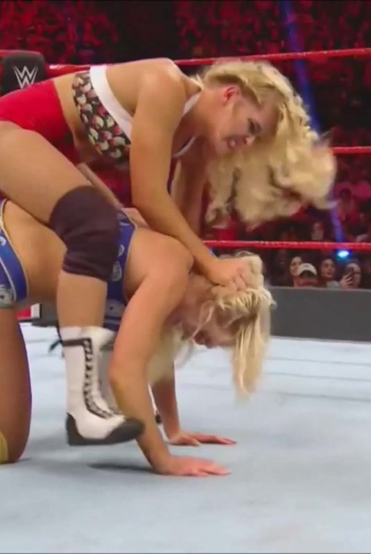 CHARLOTTE FLAIR vs LACEY EVANS 06/03/2019