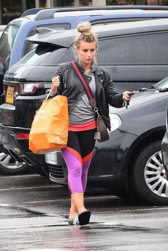 DANI DYER Out Shopping in London 06/12/2019