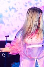 ELLIE GOULDING Performs at Wild 94.9