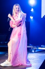 ELLIE GOULDING Performs at Wild 94.9