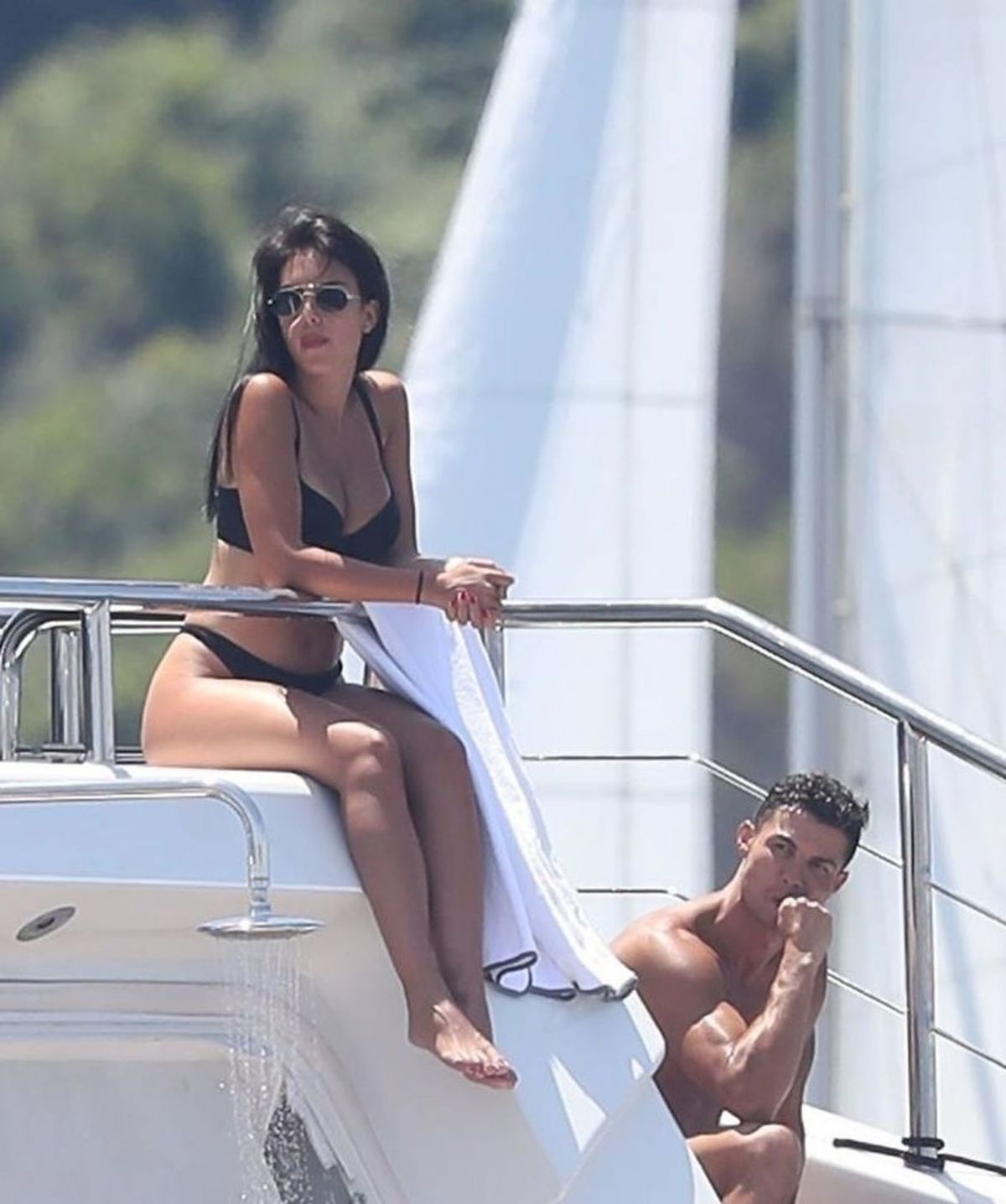 Bikini georgina rodriguez Cristiano Ronaldo's