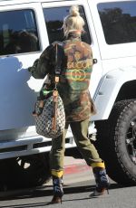 GWEN STEFANI Out and About in Beverly Hills 06/08/2019