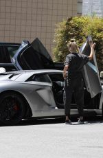 HAILEY and Justin BIEBER Out in Los Angeles 06/08/2019