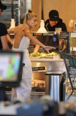HAILEY BALDWIN Shopping at Erewhon Market in Beverly Hills 06/12/2019