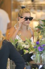 HAILEY BALDWIN Shopping at Erewhon Market in Beverly Hills 06/12/2019